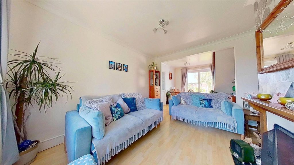 Property photo 3 of 13 Picture No. 02
