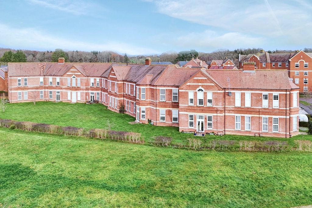 Property photo 1 of 22