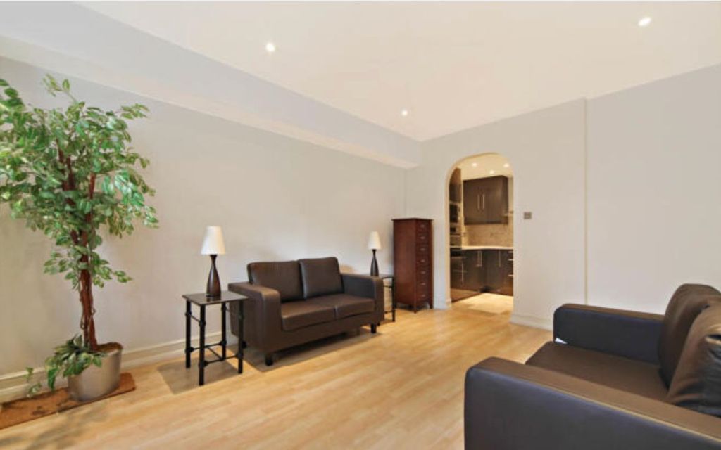 Property photo 2 of 6