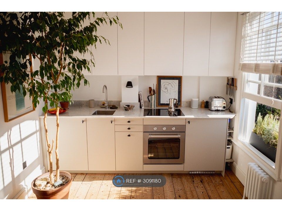 Property photo 2 of 35