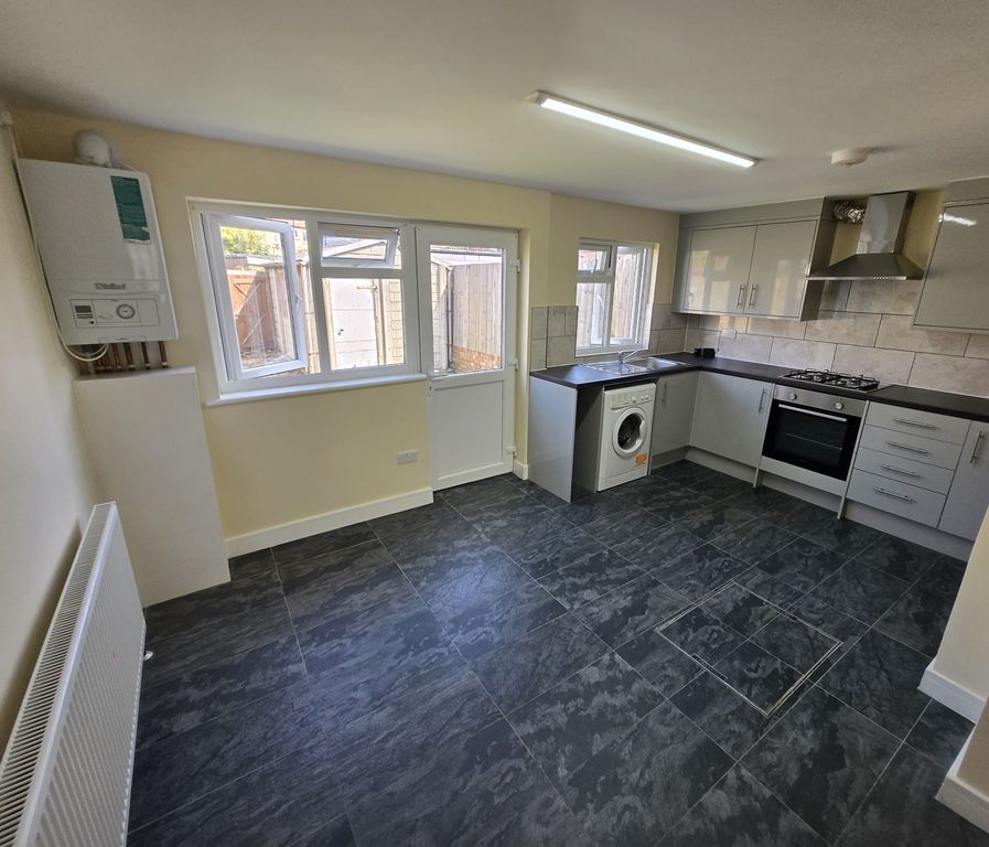 Property photo 2 of 12 Gallery