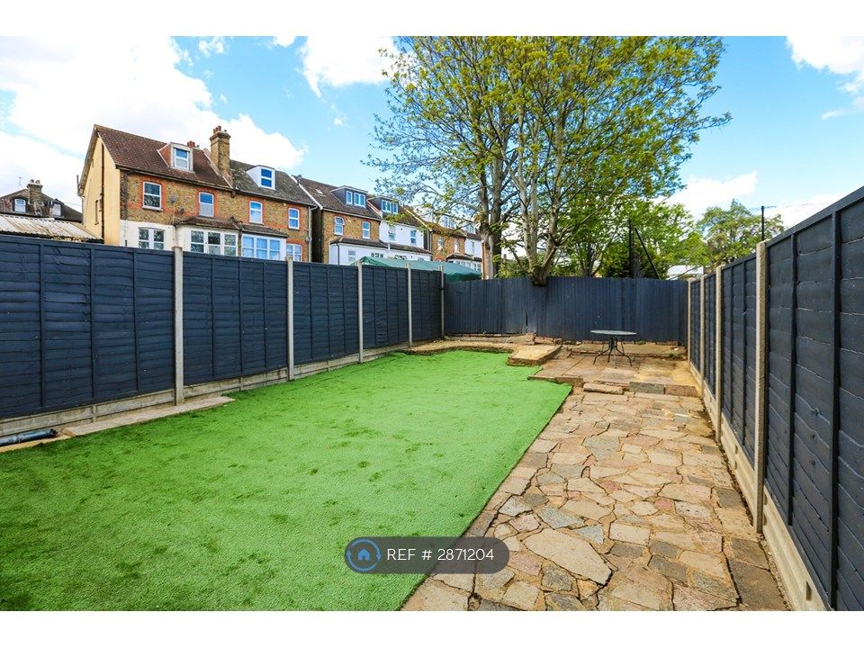 Property photo 3 of 31