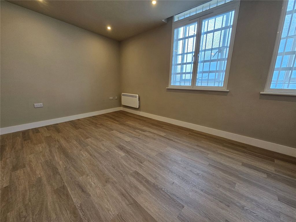 Property photo 1 of 7 Picture No. 01