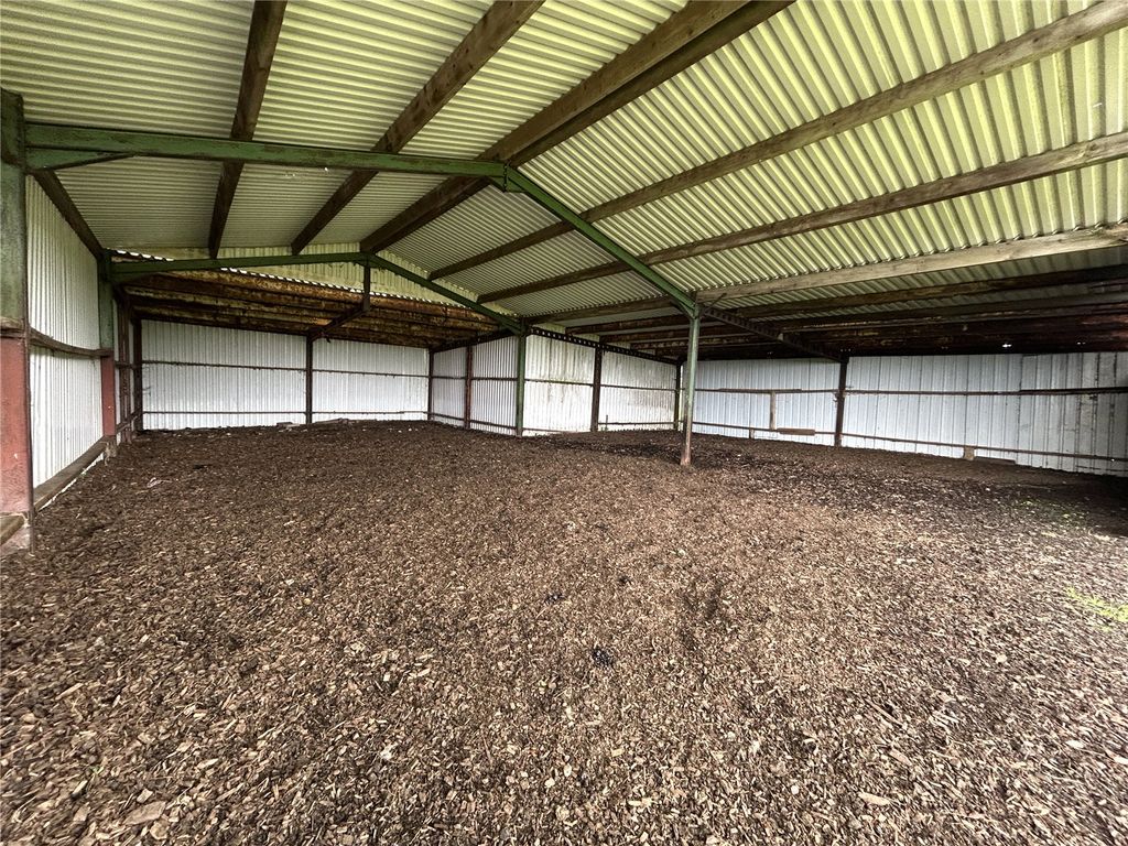 Property photo 3 of 16 Picture No. 03