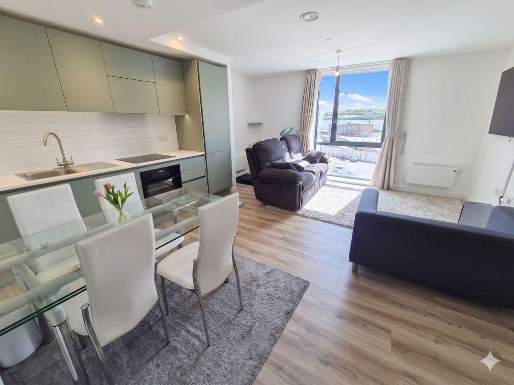 Property photo 2 of 8 5060931