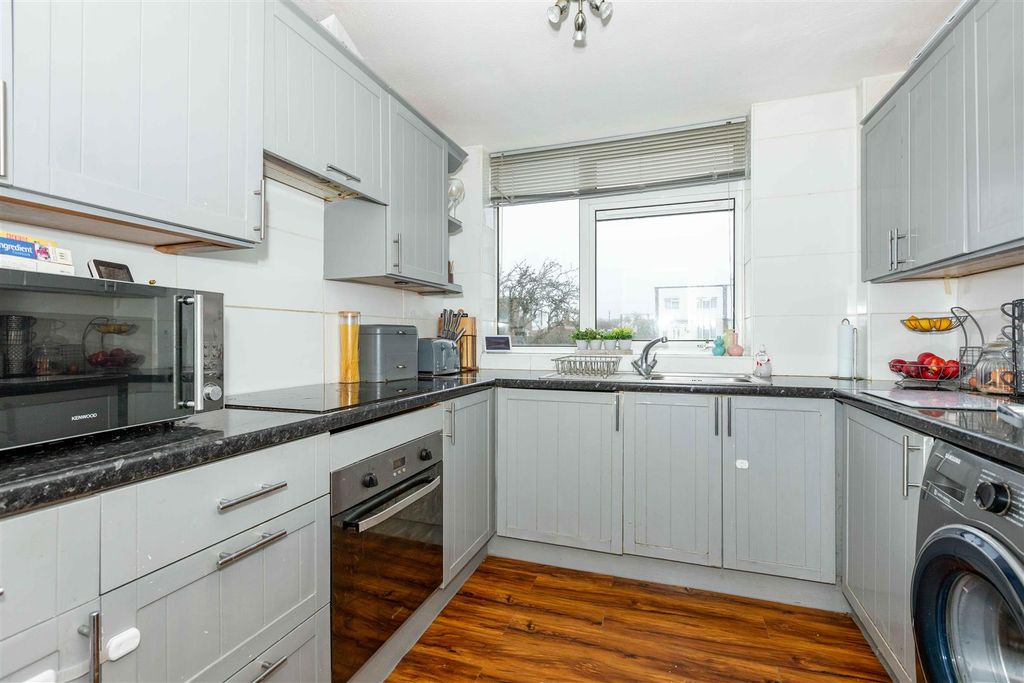 Property photo 3 of 13 Vinery-8.Jpg