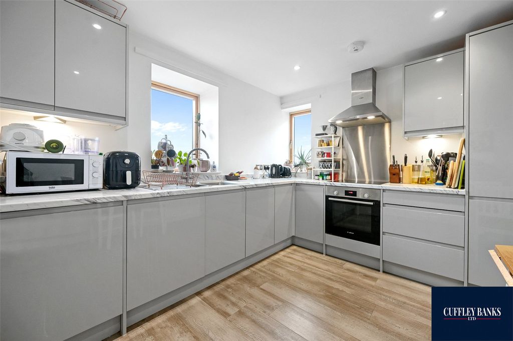 Property photo 1 of 10 Picture No. 01