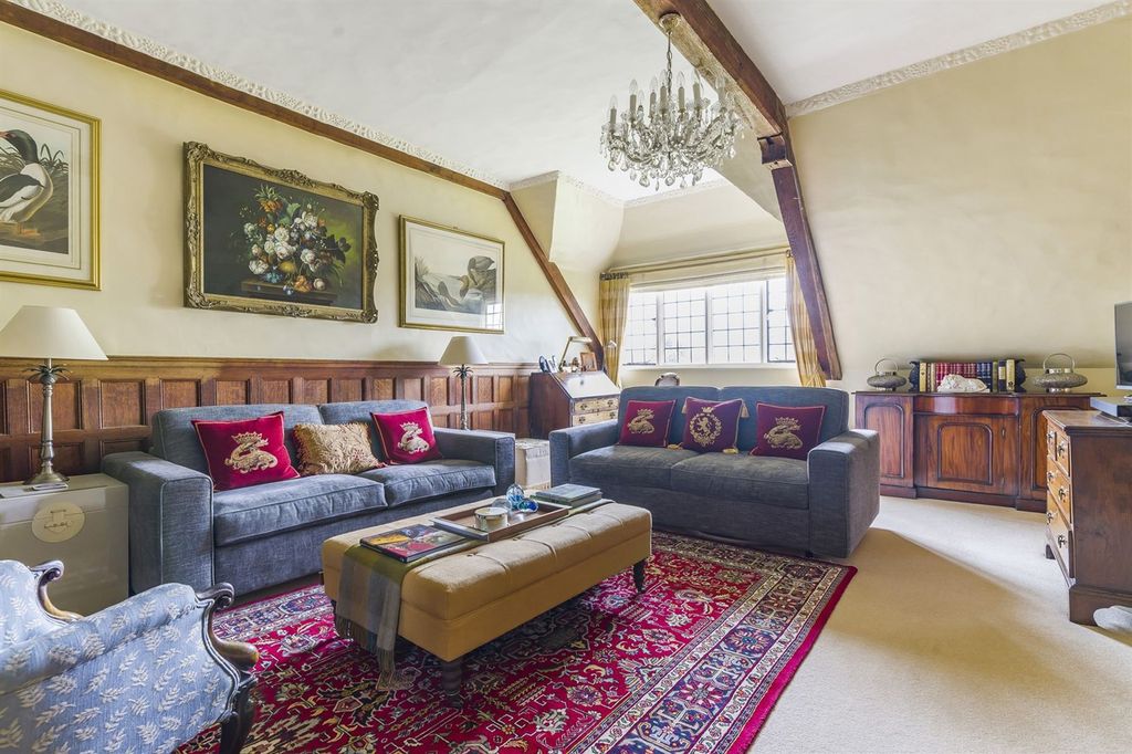 Property photo 3 of 14 Sitting Room