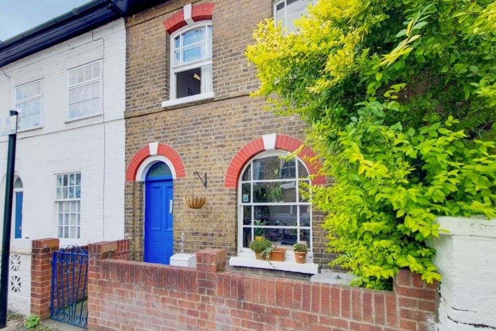 Property photo 1 of 10