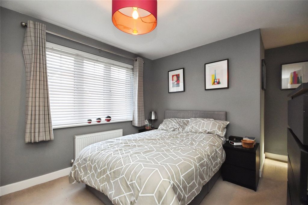 Property photo 3 of 14 Bedroom