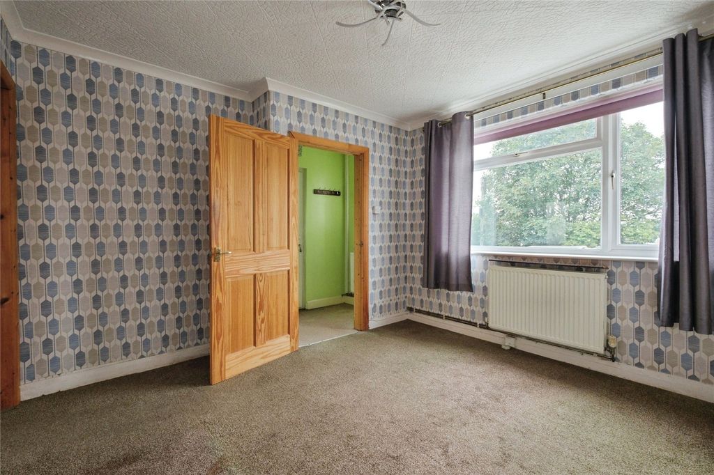 Property photo 3 of 15 Picture No. 08