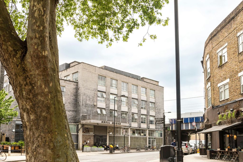 Property photo 2 of 45 9Netilhouse0059Web.Jpg