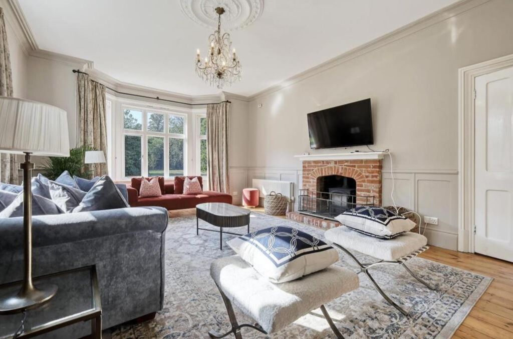 Property photo 3 of 36 1-5921.Jpg