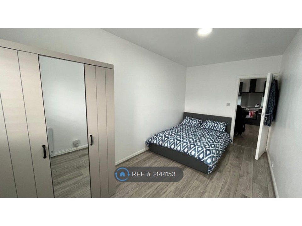 Property photo 1 of 5 Roome