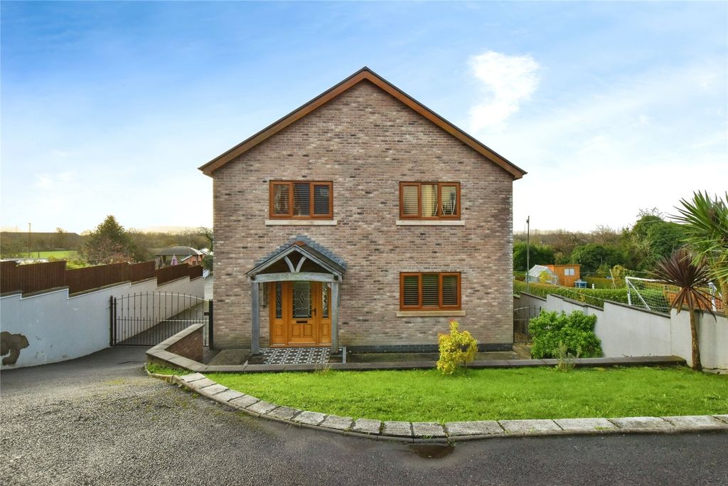 Property photo 1 of 38 Picture No. 27