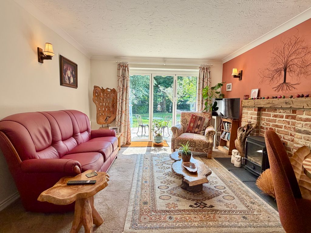 Property photo 2 of 12 Img_2501