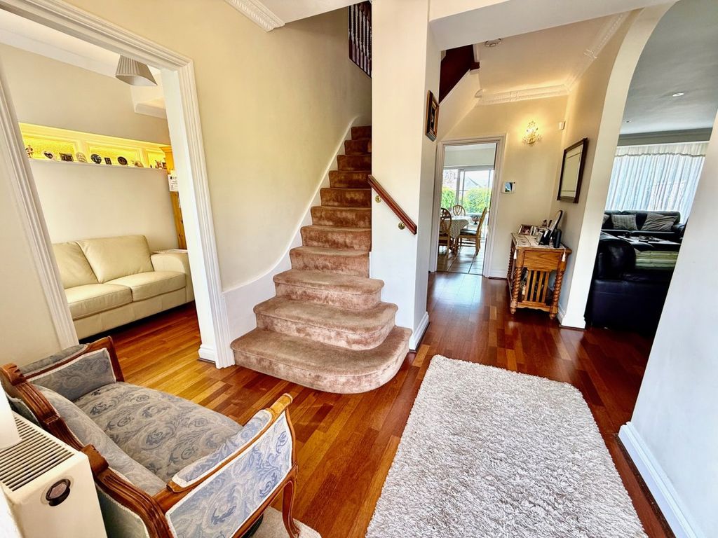 Property photo 2 of 24
