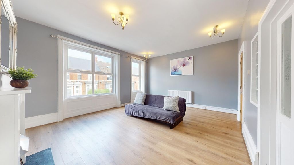 Property photo 3 of 20 4625173