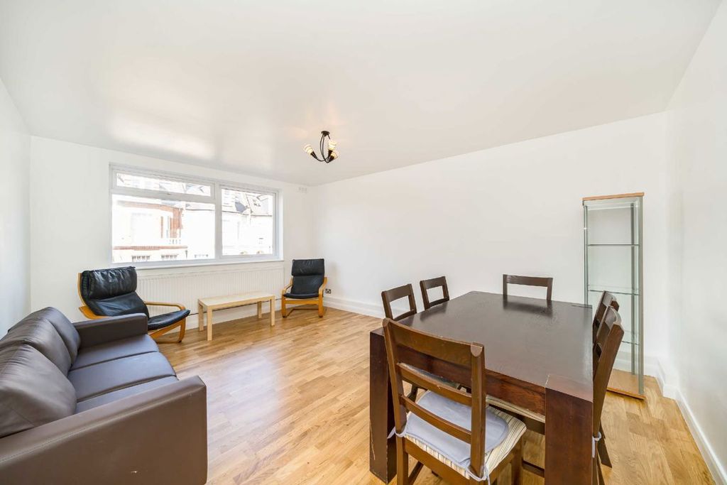 Property photo 1 of 5