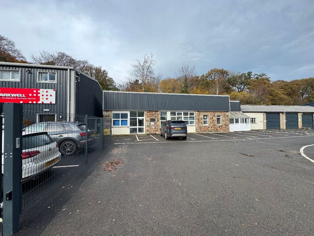 Property photo 2 of 11