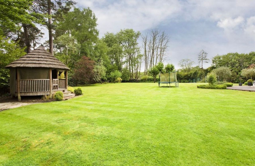 Property photo 3 of 8