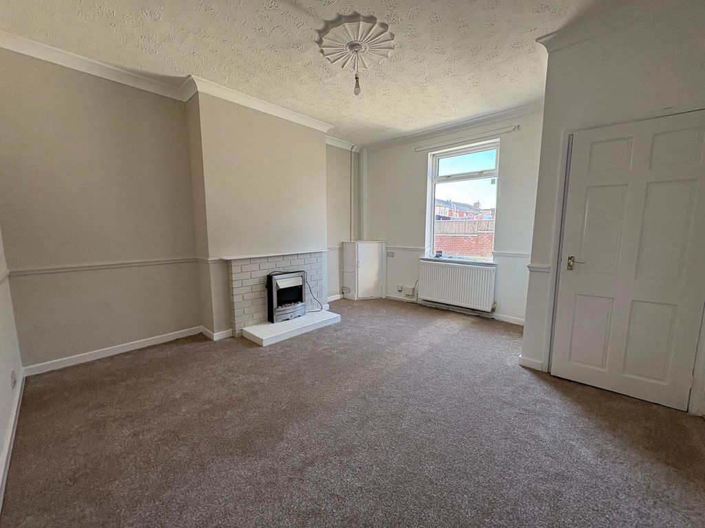 Property photo 2 of 11 Gallery