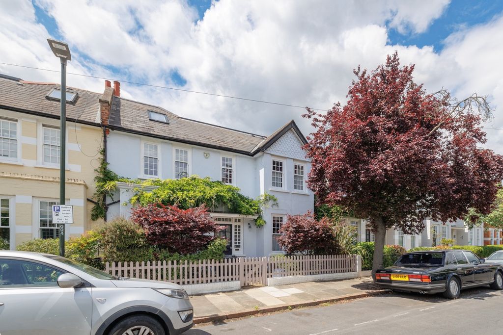 Property photo 1 of 35