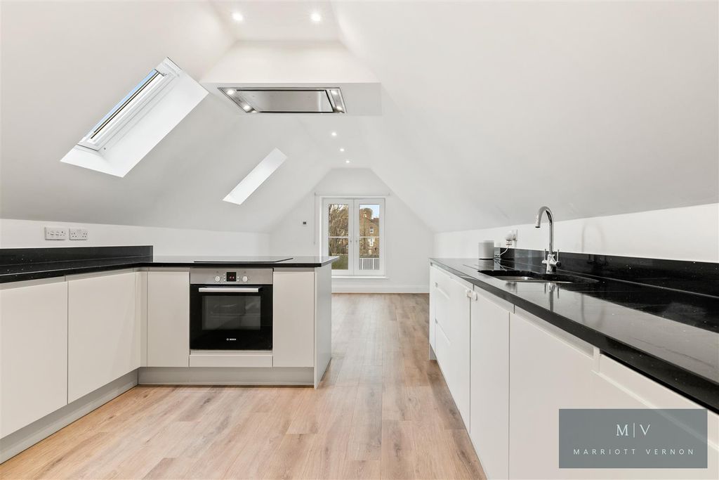 Property photo 2 of 10 Brighton Road 218 5 MV-4.Jpg