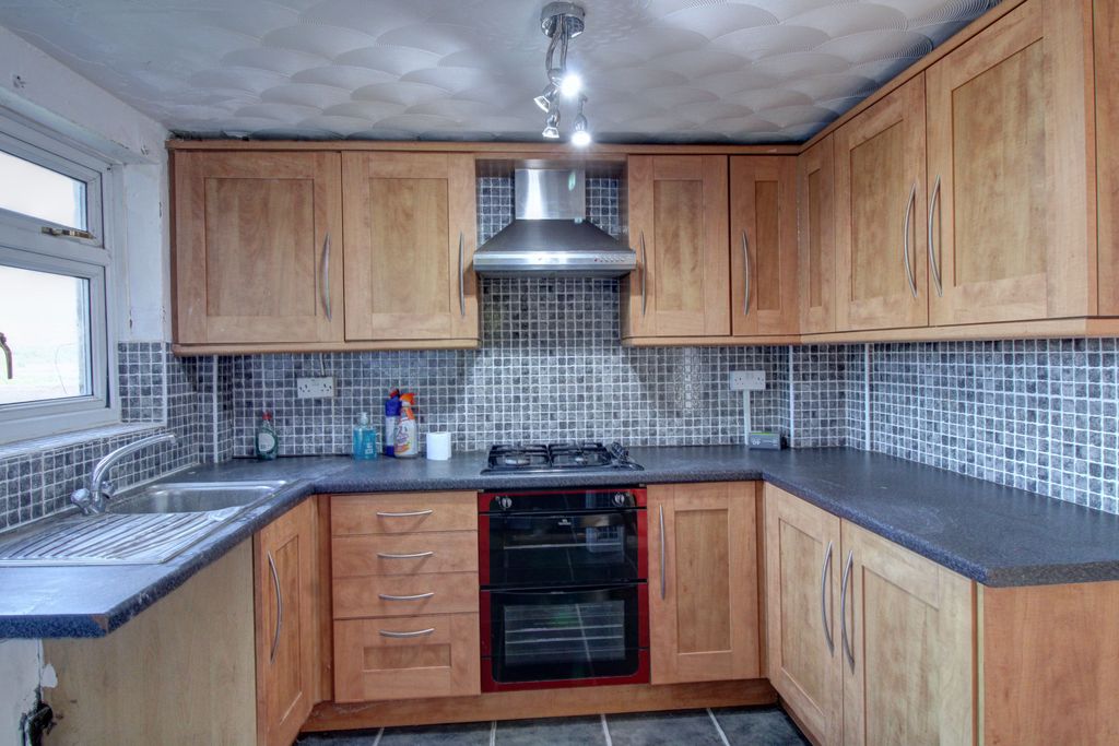 Property photo 3 of 11 Img_7023_4_5Natural
