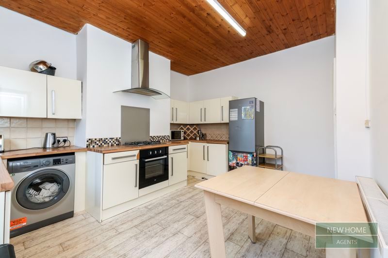 Property photo 2 of 13 Photo 10