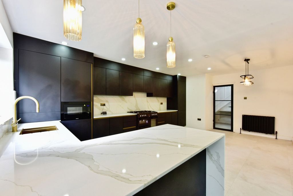 Property photo 1 of 22 Pbox-Img.Jpg