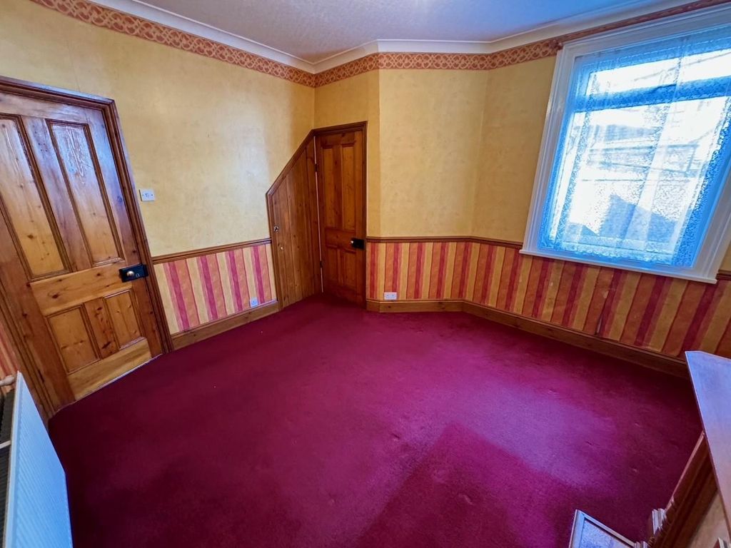 Property photo 3 of 18 Dining Room 2.Jpg