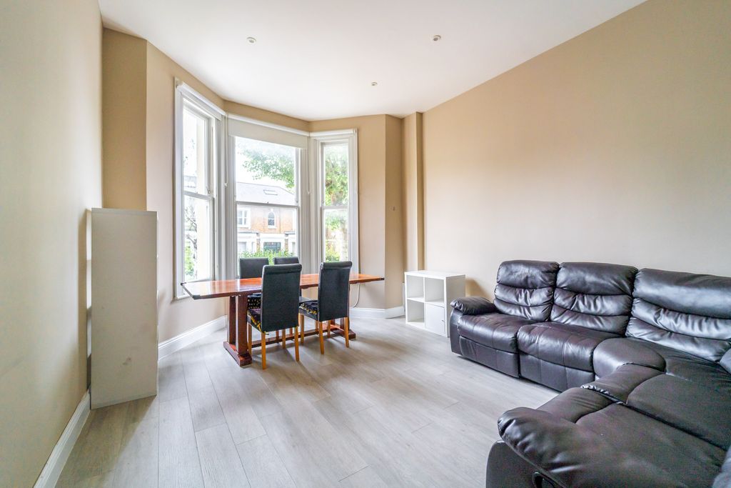Property photo 2 of 12 Mba00832