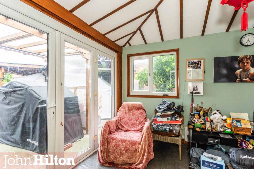Property photo 3 of 16 Whitehawk Way11.Jpg