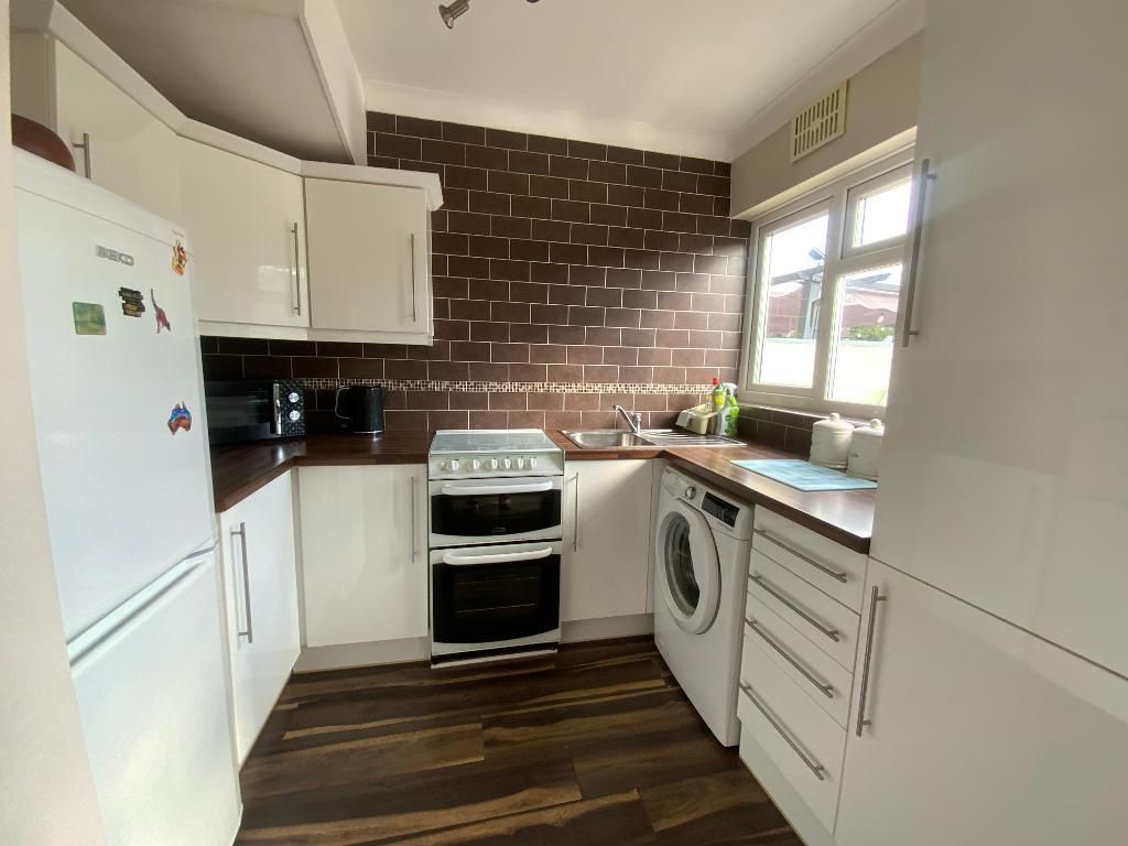 Property photo 3 of 16 Kitchen/Diner 16'9 x 12'4