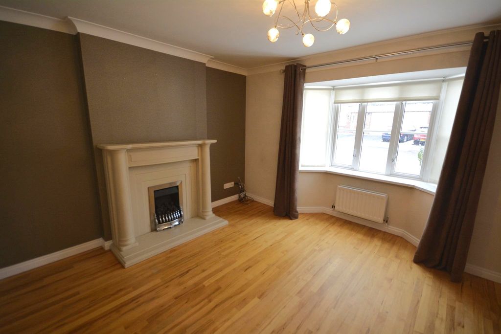 Property photo 2 of 15 Photograph 2