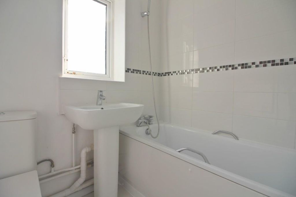 Property photo 2 of 9 Img_8560.Jpg