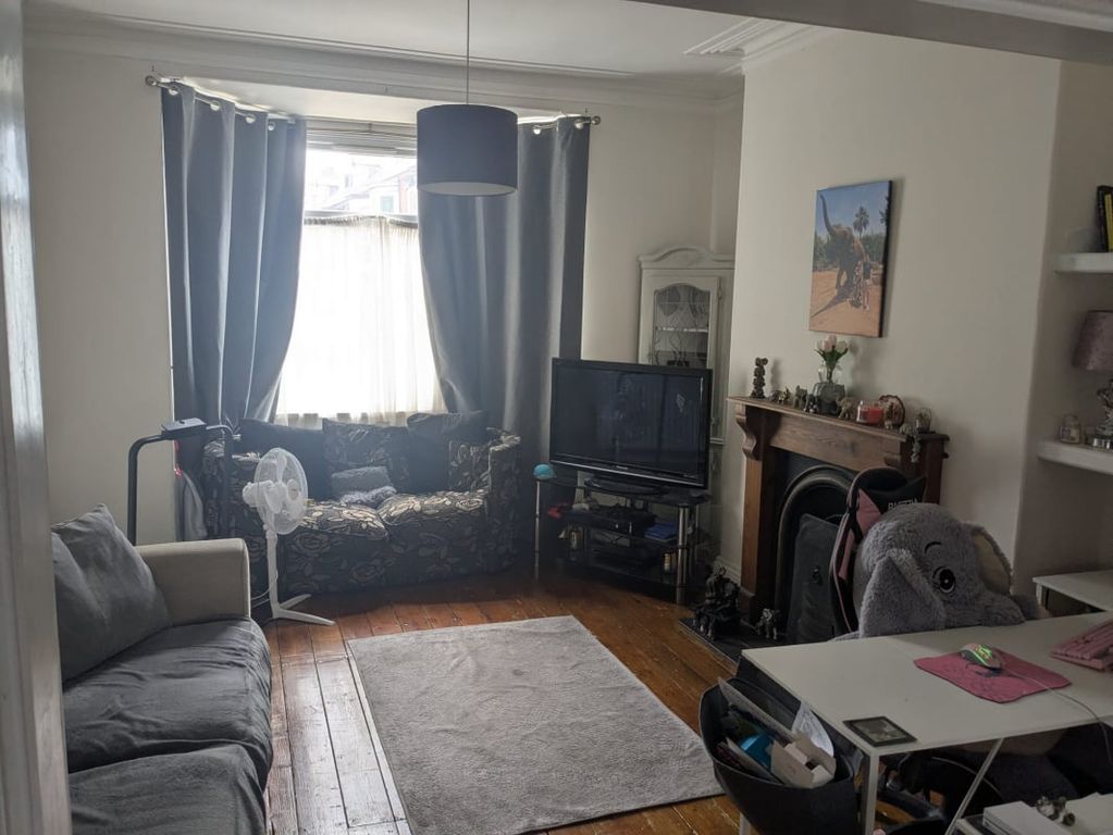 Property photo 3 of 9