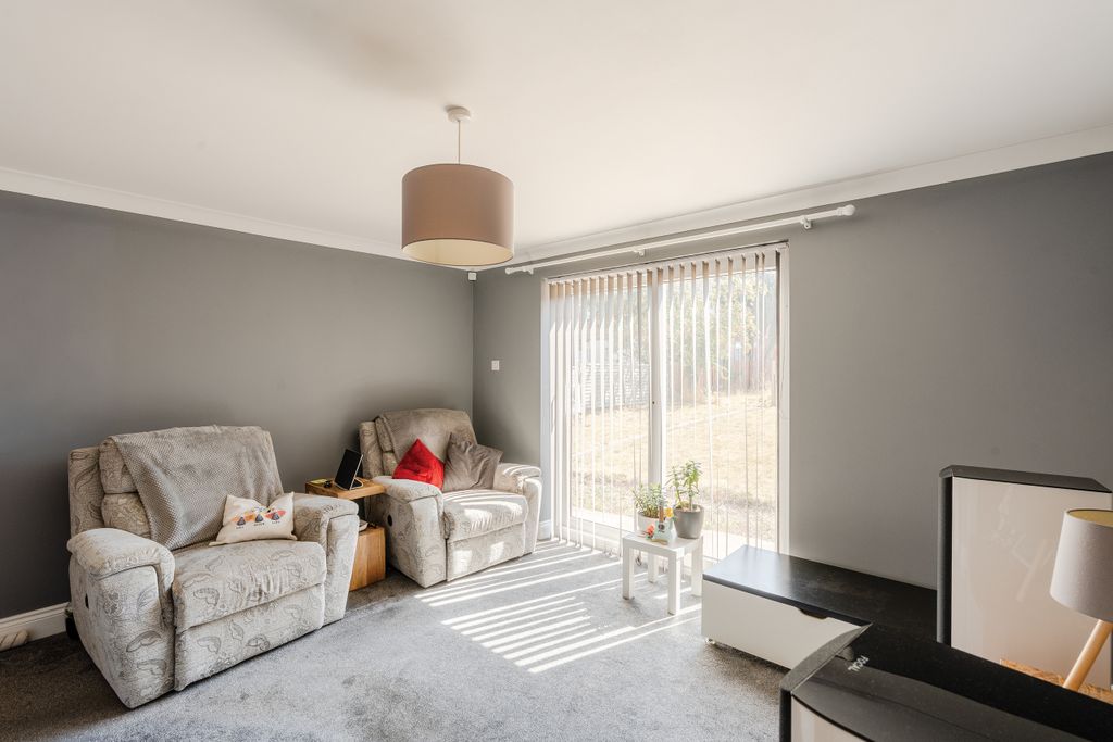Property photo 2 of 17 2