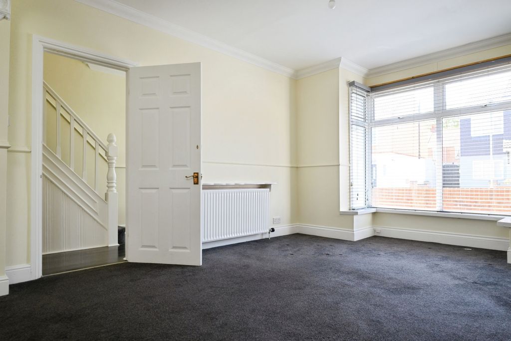 Property photo 2 of 20 Pbox-Img.Jpg
