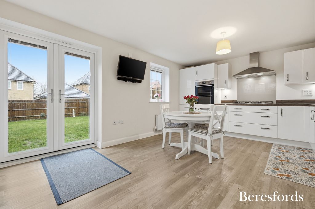 Property photo 3 of 20 Picture No. 01