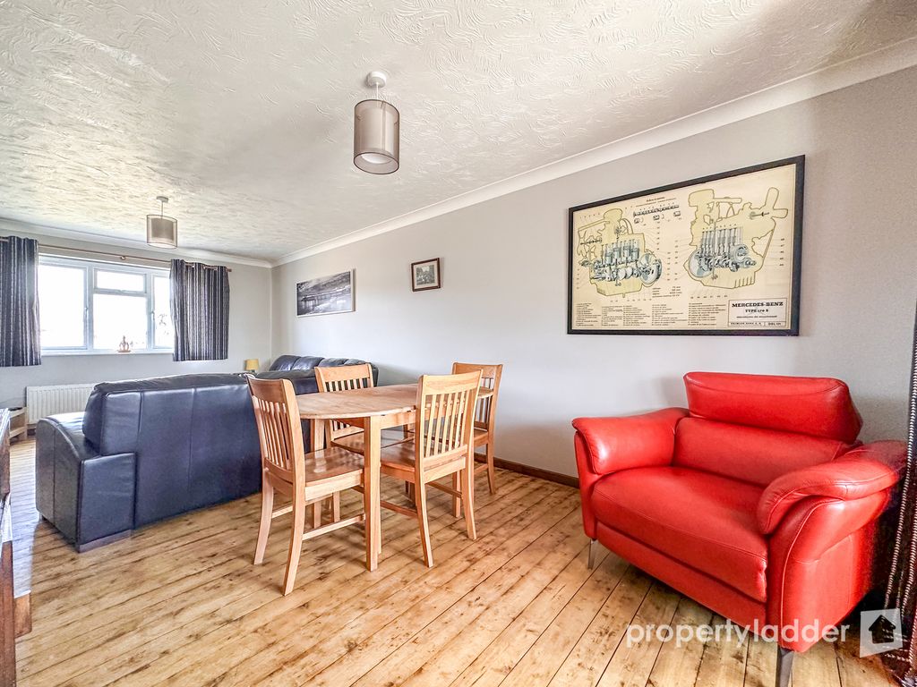 Property photo 2 of 26 Img_2547