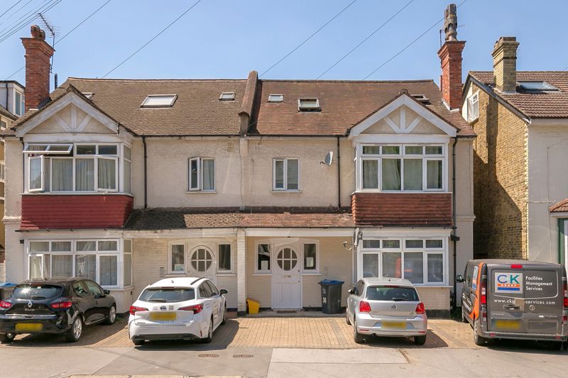 Property photo 1 of 8 External