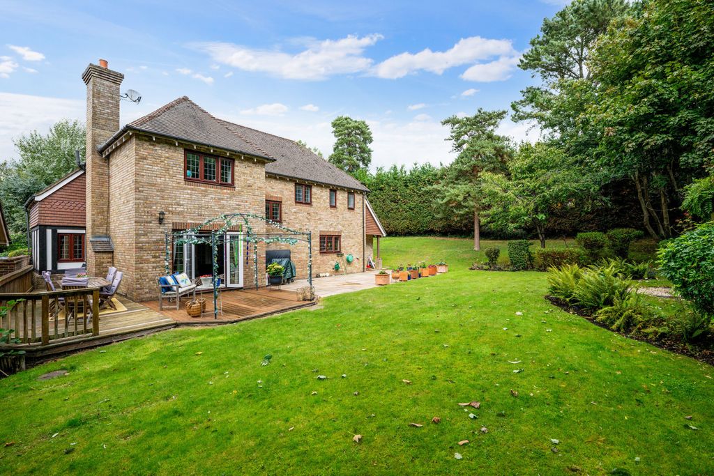 Property photo 3 of 24 Picture No. 23