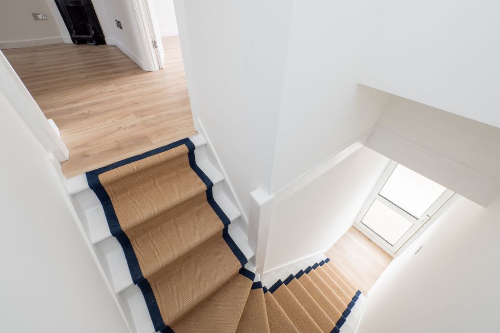 Property photo 2 of 15 Picture No. 20