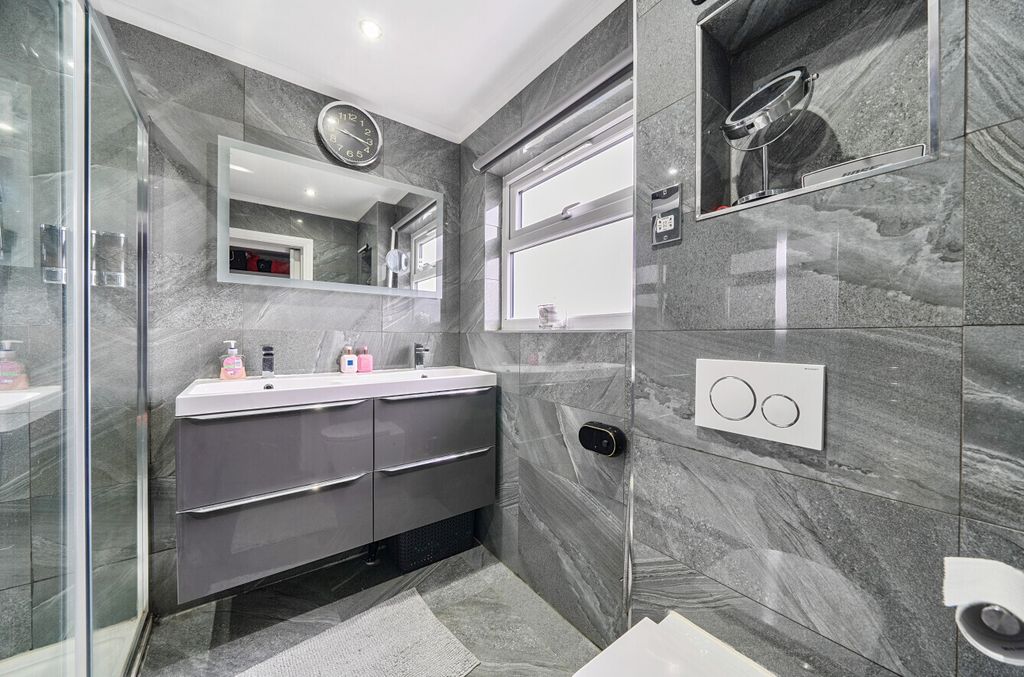 Additional image 16 of 4 bed terraced house for saleGreenwood Road, Mitcham CR4