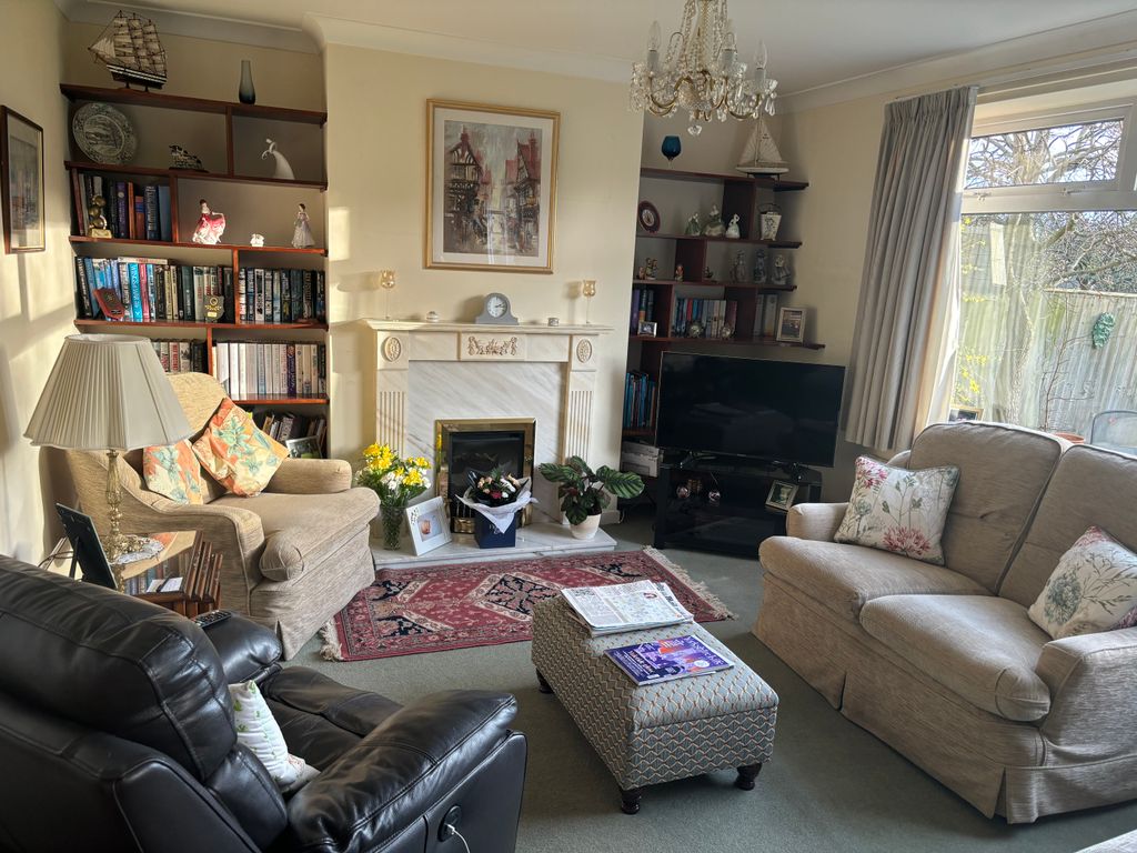 Property photo 2 of 13