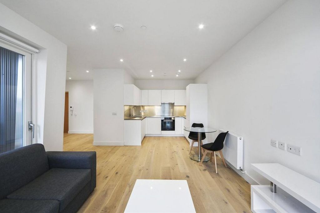 Property photo 2 of 13