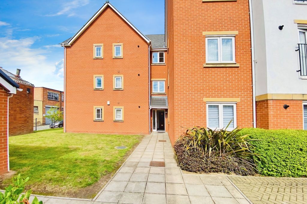 Property photo 2 of 15