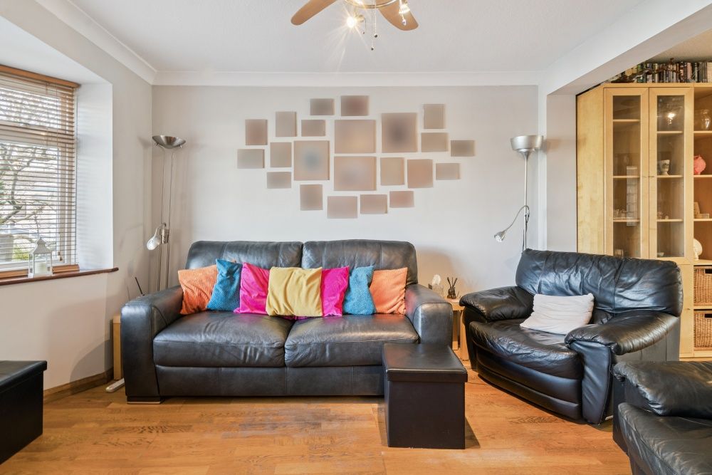 Property photo 3 of 23